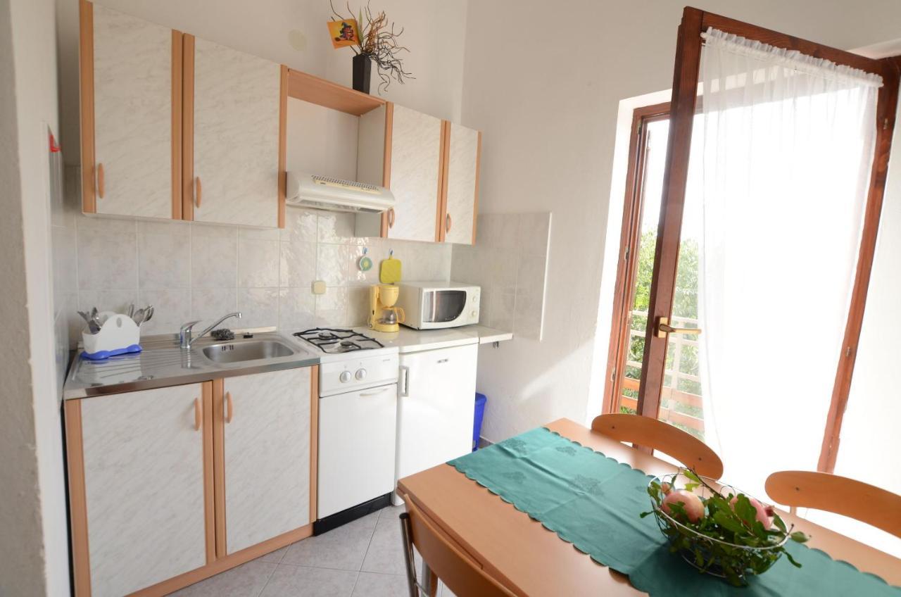 Apartments Josip Pavicini Exterior foto