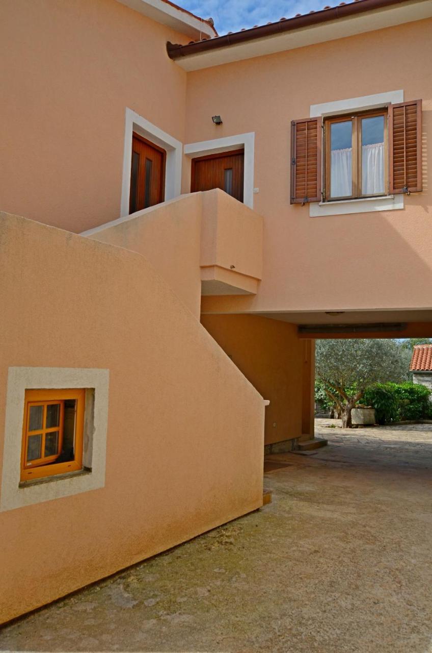 Apartments Josip Pavicini Exterior foto